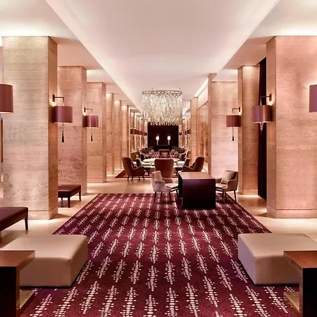 מלון Metropol Palace,