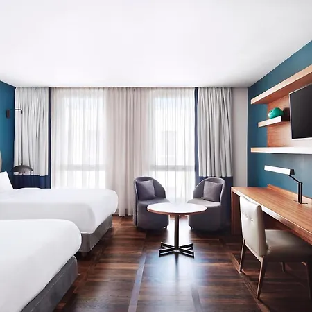 מלון Metropol Palace, 5*
