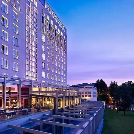 מלון Metropol Palace, בלגרד