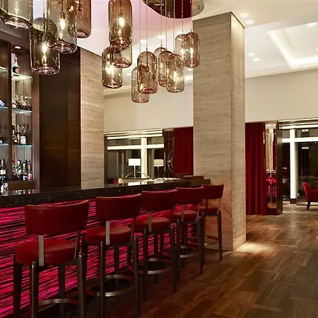 Metropol Palace, 5*