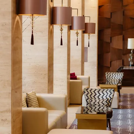 Metropol Palace, מלון 5*