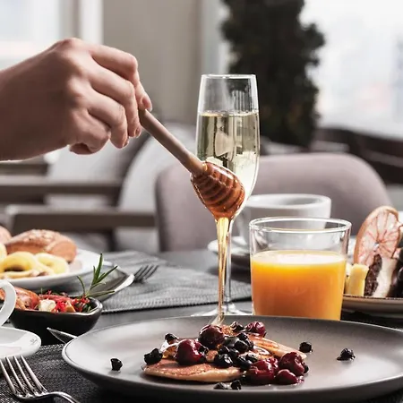 Metropol Palace, Hotel 5*